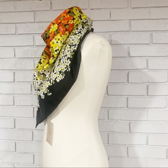 Gucci Silk Degrade Black Multicolor Floral Square Scarf - Picture 4 of 15